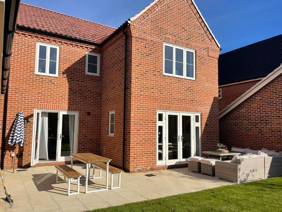 Stunning! Beautiful Contemporary Property In Holt, Norfolk Holt  Zewnętrze zdjęcie